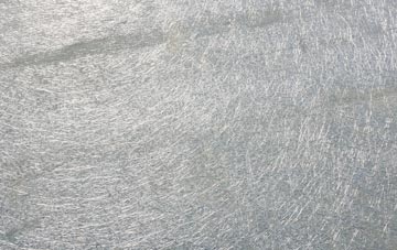 Scethrog laminate fibreglass or shingles?